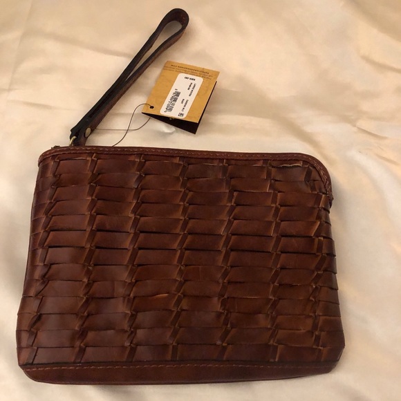 Patricia Nash Cassini Large Woven Leather Wristlet Color Rust NWT & Card - Picture 7 of 12